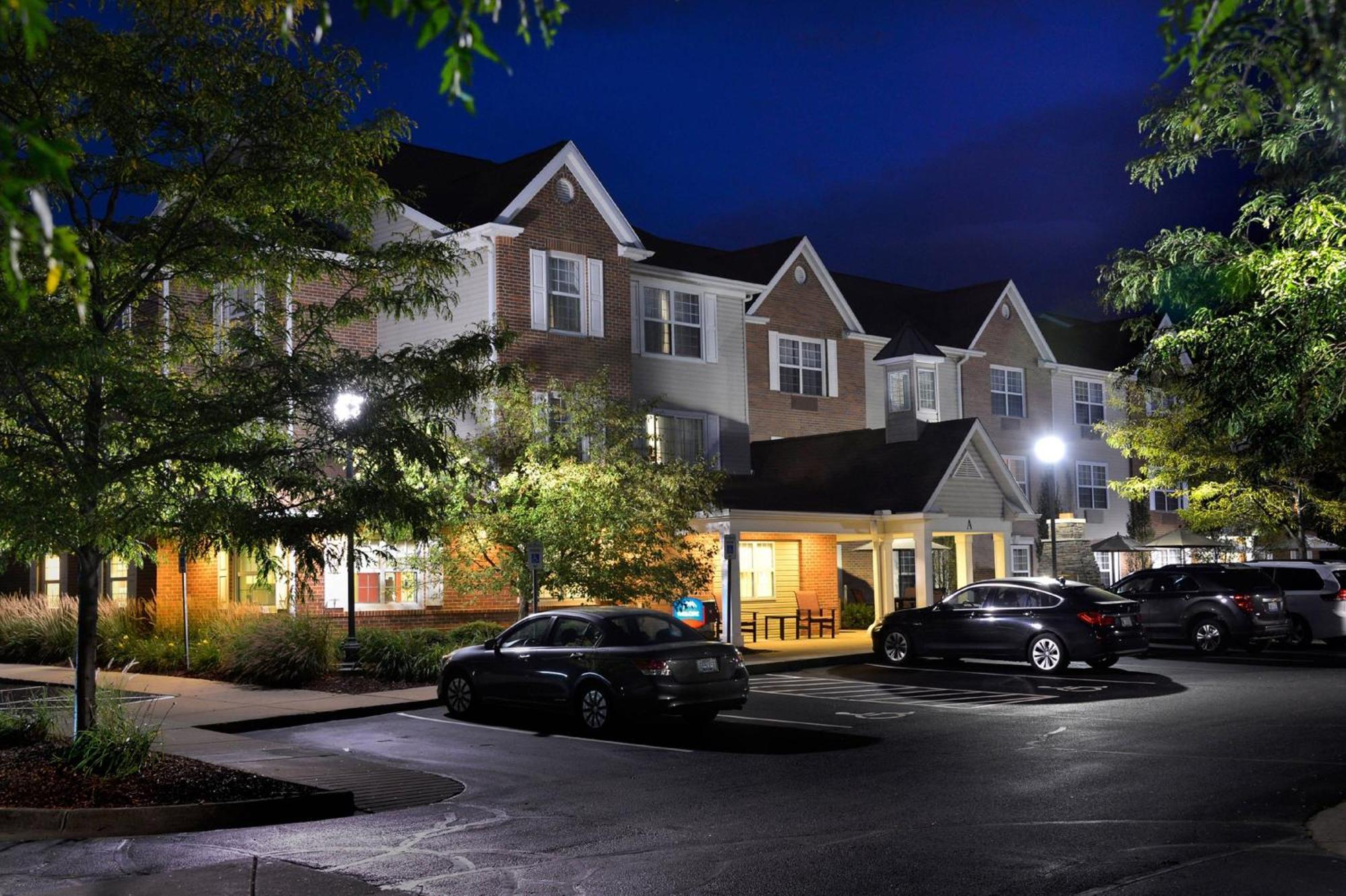 Towneplace Suites By Marriott East Lansing Exterior foto